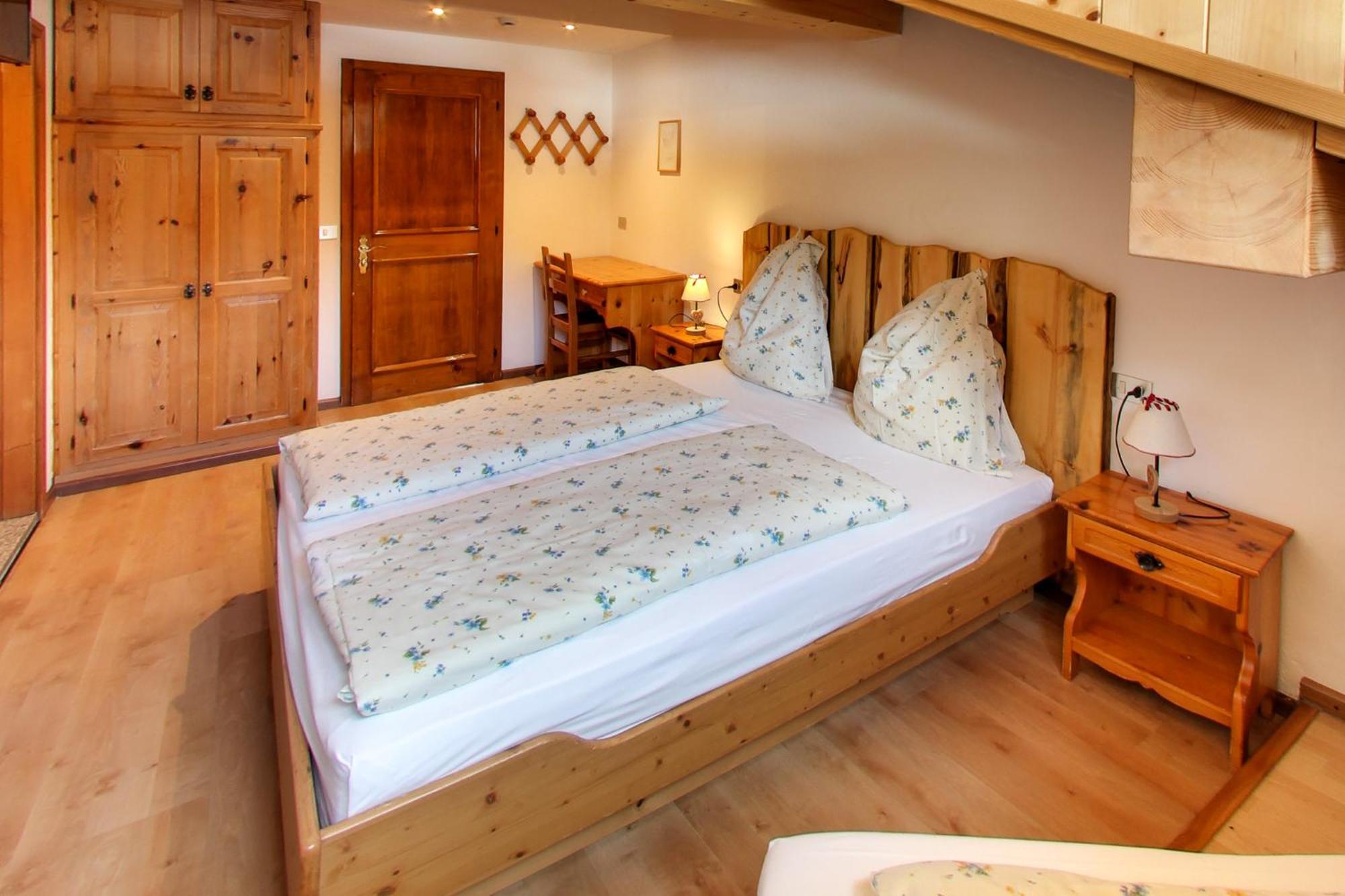 Rifugio Flora Alpina Hotell Passo San Pellegrino Eksteriør bilde
