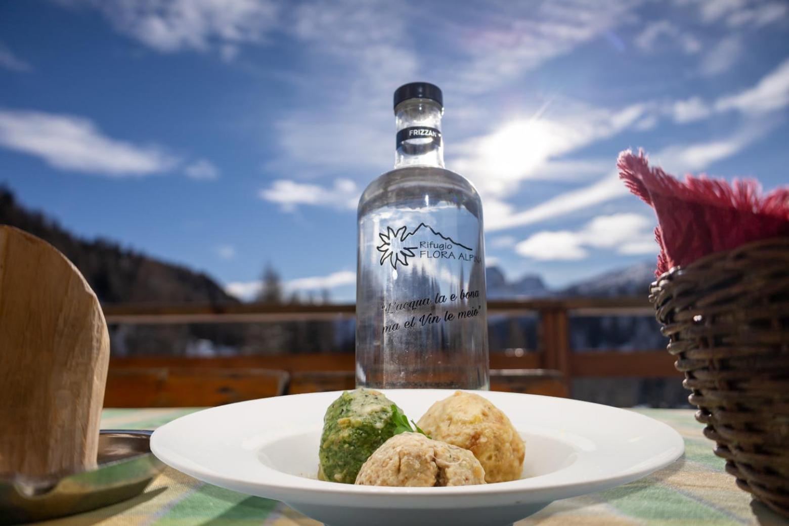Rifugio Flora Alpina Hotell Passo San Pellegrino Eksteriør bilde
