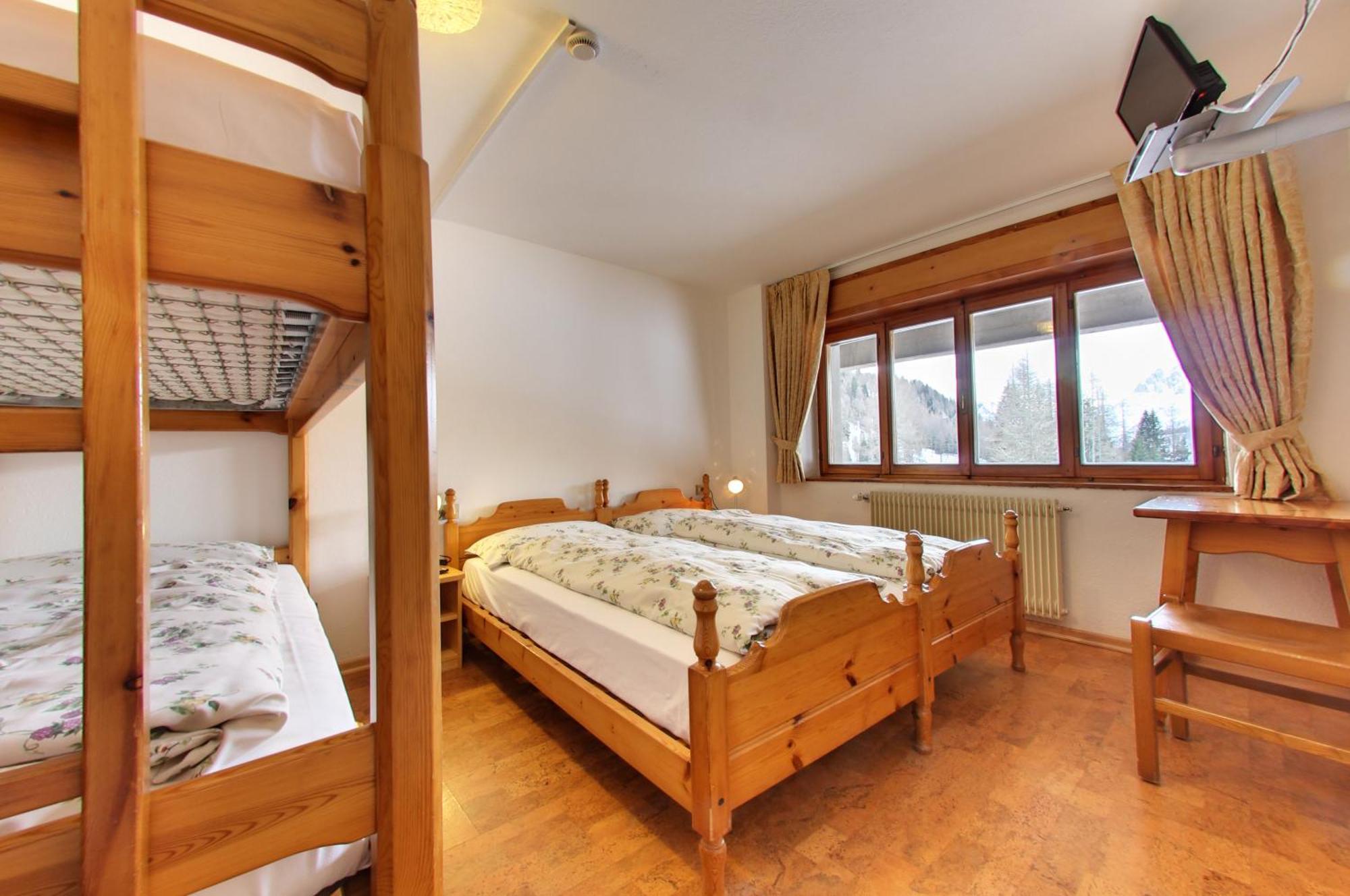 Rifugio Flora Alpina Hotell Passo San Pellegrino Eksteriør bilde