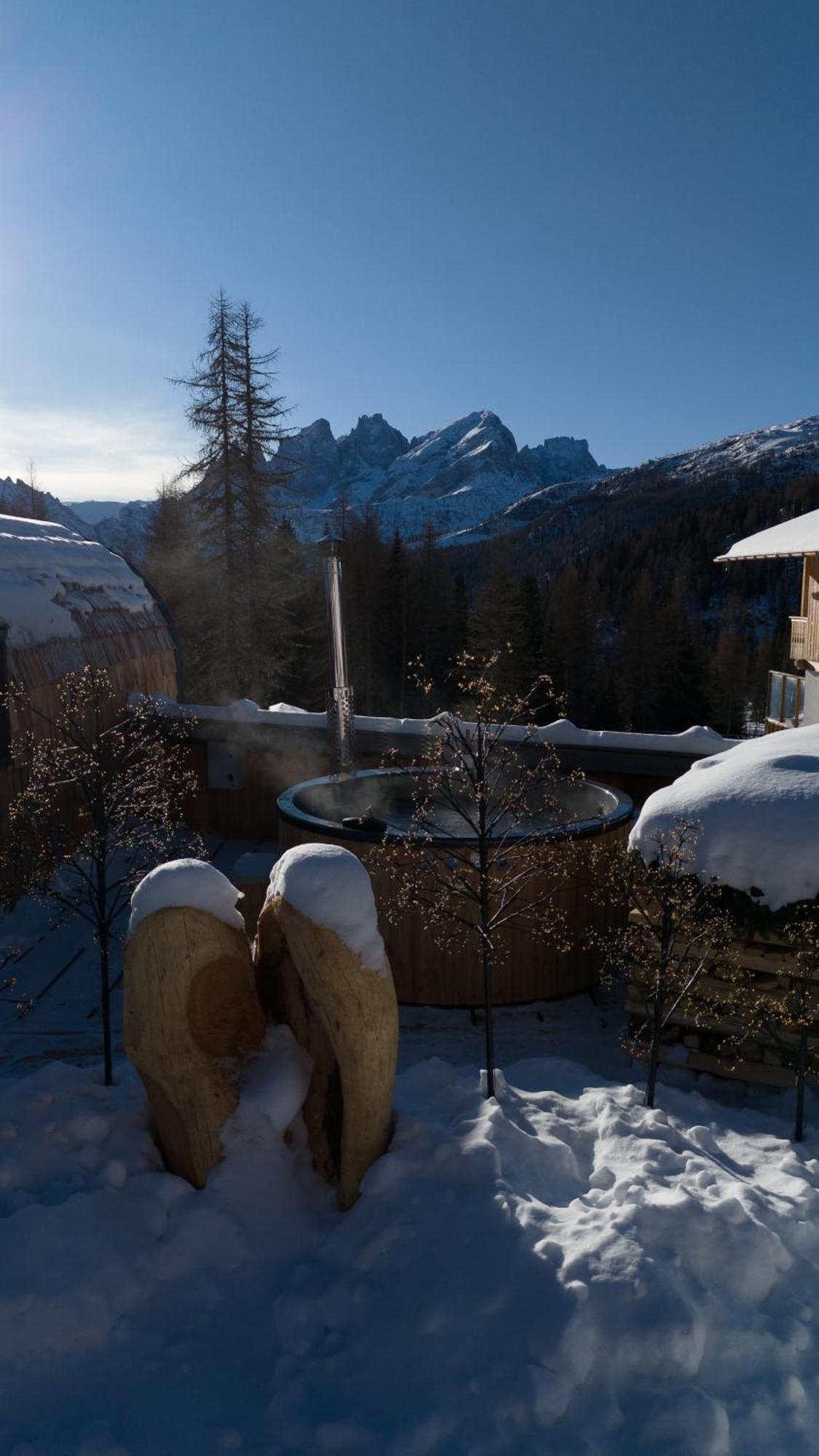 Rifugio Flora Alpina Hotell Passo San Pellegrino Eksteriør bilde
