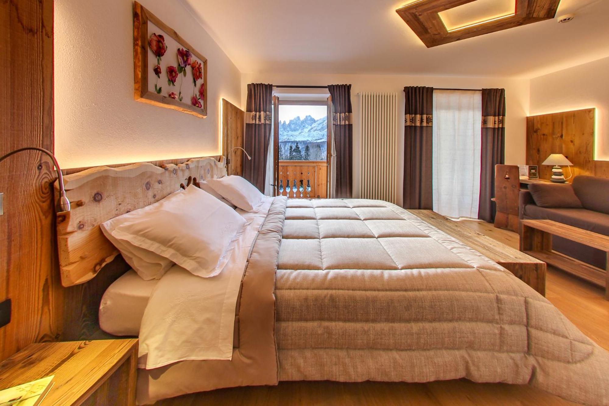 Rifugio Flora Alpina Hotell Passo San Pellegrino Eksteriør bilde