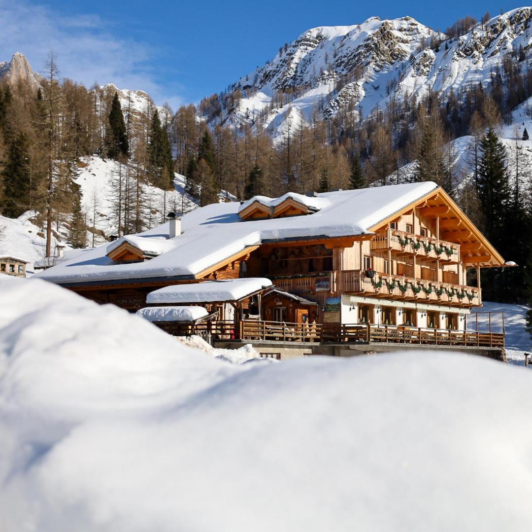 Rifugio Flora Alpina Hotell Passo San Pellegrino Eksteriør bilde